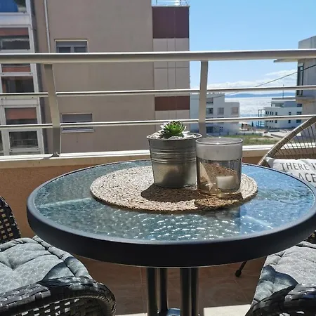 City Beach Apartment Appartement *
